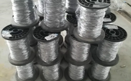 沪铅期货交易一手需要多少钱和手续费